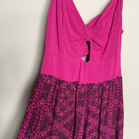 Key hole sundress - Picture 3 of 5